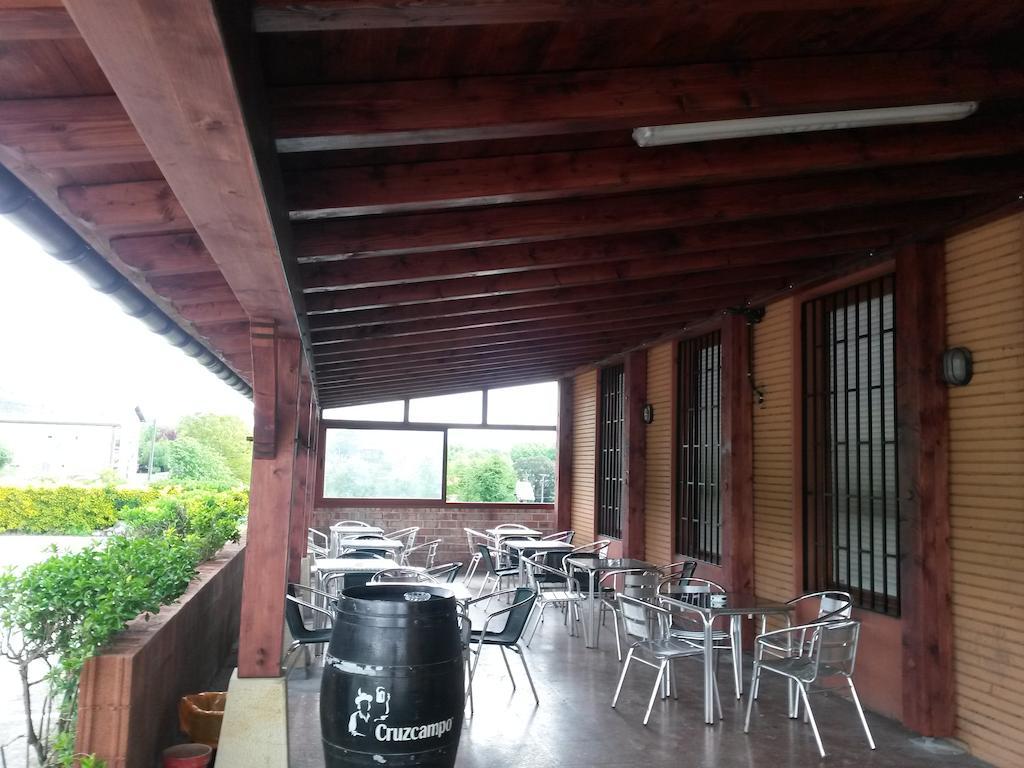 Pensión Bide-Ondo Amorebieta - Etxano Exterior foto